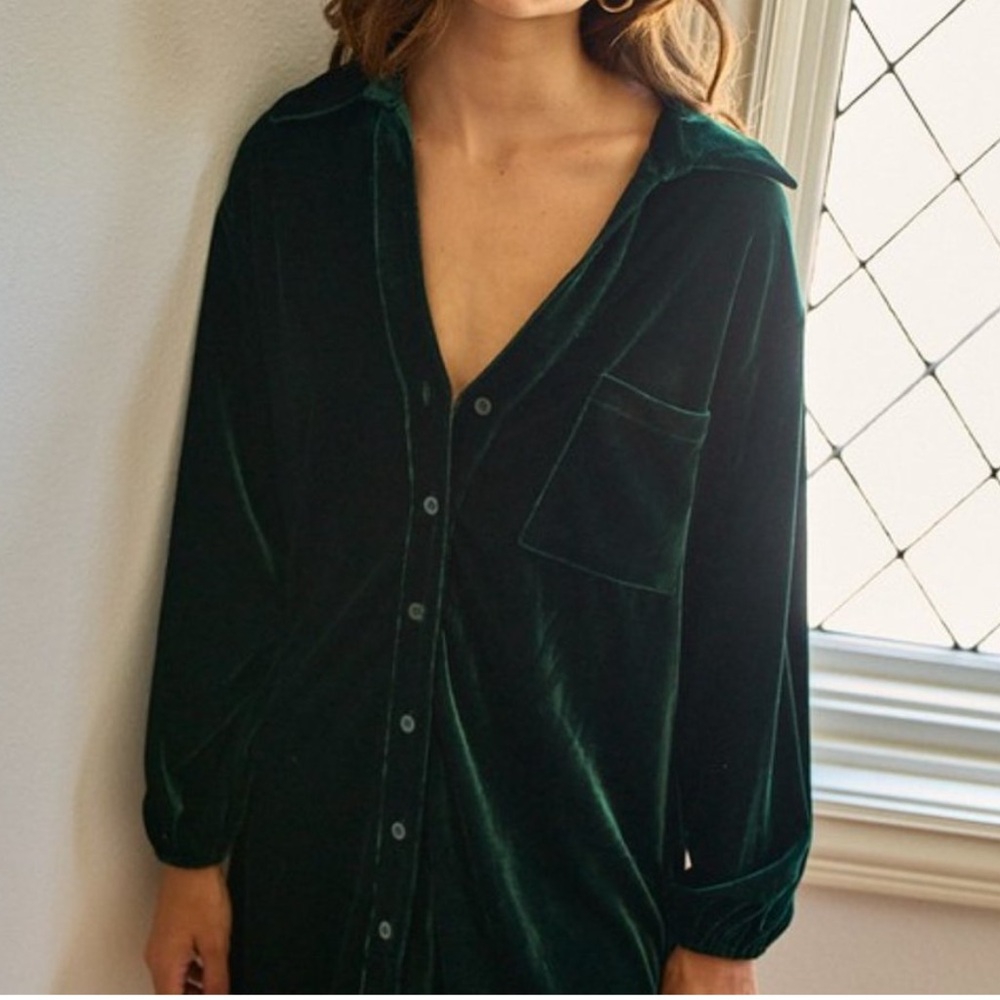 Lalavon Elegant Green Velvet Mini Shirt Dress